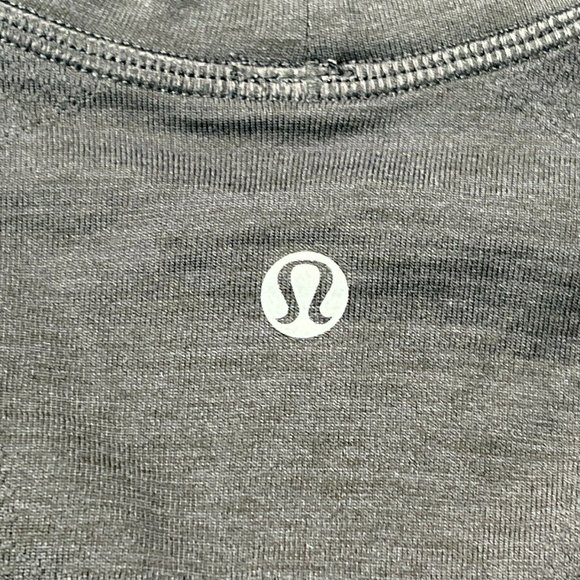 Lululemon T-shirt Men's Small Black Short Sleeve Workout Casual * - Picture 4 of 7